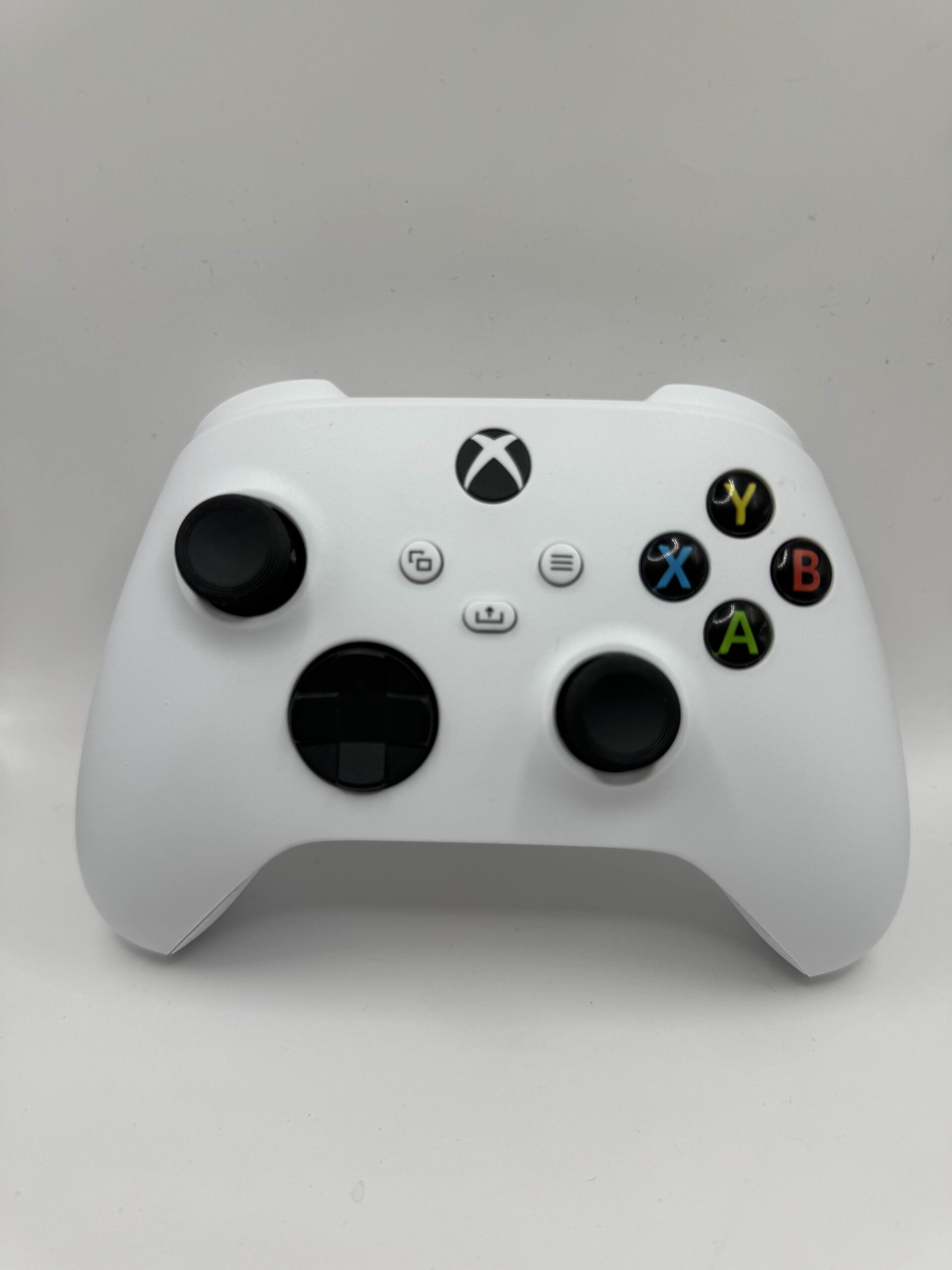 Robot White - By BestController – Image 2